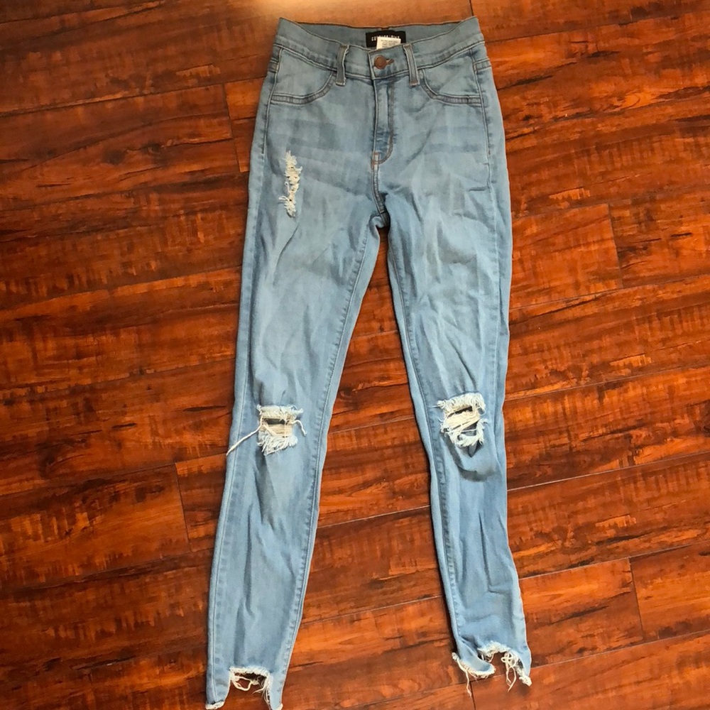 High waisted Ripped jeans